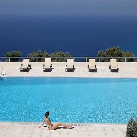 Mira Maizonettes Ξενοδοχείο με διαμερίσματα 4*